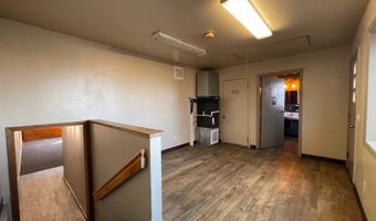 365 2nd St SE, Bandon, OR 97411