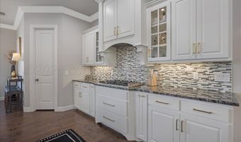 6406 BASSWOOD Ln, Amarillo, TX 79124