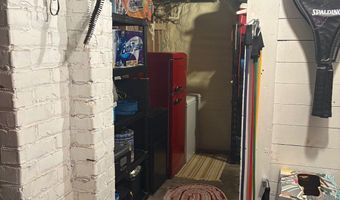 917 9th St, Aurora, NE 68818