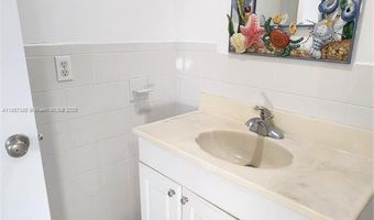 1020 94th St 301, Bay Harbor Islands, FL 33154