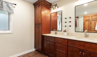 417 MALLARD Dr, Basye, VA 22810