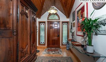 45 Dunvegan Rd, Banner Elk, NC 28604