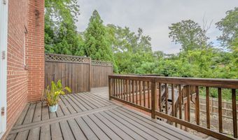 21- A W TAYLOR RUN Pkwy W, Alexandria, VA 22314