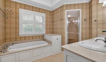 3116 Camelot Dr, Bartlesville, OK 74006