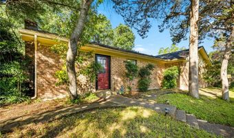 9902 Townridge Dr, Woodway, TX 76712