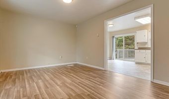1842 Glacier Dr, Blakeslee, PA 18610