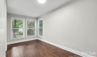 2728 Arnold Dr, Charlotte, NC 28205