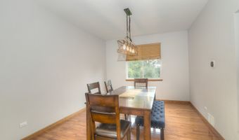 908 Mocking Bird Dr, Antioch, IL 60002