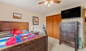 1035 Vermont Ct, Ames, IA 50014