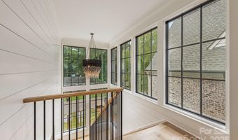 4021 Ridgecrest Ave, Charlotte, NC 28211