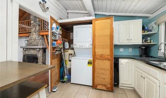 4 Ottawa Trl, Narragansett, RI 02882