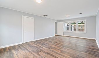 210 West St, Batesville, MS 38606