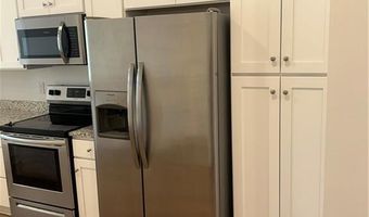 29 Burgess Pkwy 203, East Providence, RI 02914