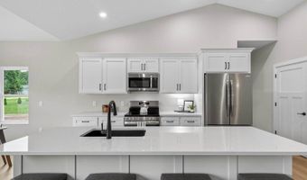 4510 Ridgeview Ln, Wisconsin Rapids, WI 54494