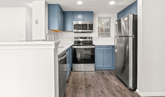 10401 BEACON RIDGE Dr 8-101, Bowie, MD 20721