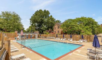 8221 DOCTOR CRAIK Ct, Alexandria, VA 22306