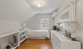 289 South Rd, Bedford, MA 01730