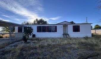 702 Airport Ave, Carlsbad, NM 88220