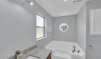 3355 La Mesa Dr, Weatherford, TX 76085