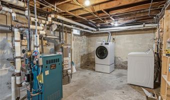 26 Tryon Ave, East Providence, RI 02916