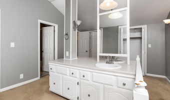 1624 LAKESHORE Dr, Anniston, AL 36207