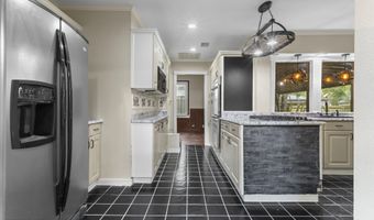 1090 Cherokee St, Biloxi, MS 39530