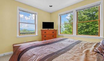 53 Ammonoosuc Dr, Bartlett, NH 03812