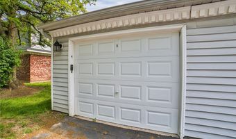 1185 Youngs Rd F, Amherst, NY 14221