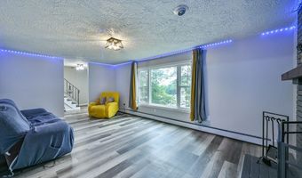 48 Central St, Auburn, MA 01501