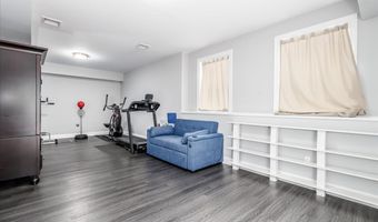 127 Putnam Park Rd, Bethel, CT 06801