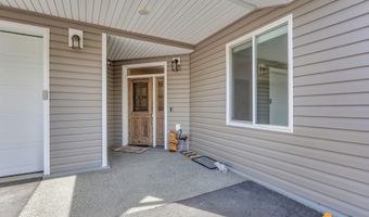 13790 W Airigin Dr, Big Lake, AK 99652