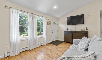 61 Dolloff Rd, Sebago, ME 04029