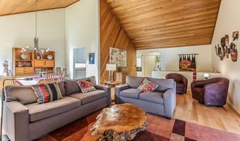 2 Haverhill Ct, Ann Arbor, MI 48105