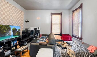 1115 N RICHMOND St, Appleton, WI 54911