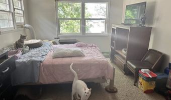 35 Hinshaw St, Arnolds Park, IA 51331