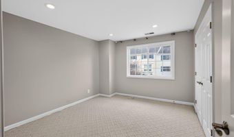 1455- B N VAN DORN St, Alexandria, VA 22304