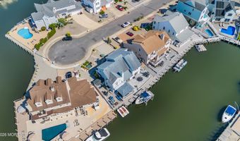 26 Jib Ct, Bayville, NJ 08721