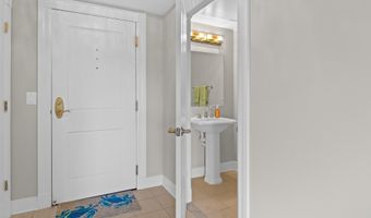 5 PARK Pl 311, Annapolis, MD 21401