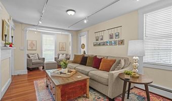 275 Hope St, Bristol, RI 02809