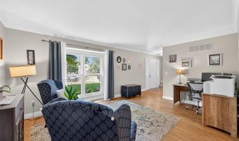 554 Lering Ct, Ballwin, MO 63011