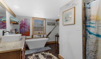 705 Vines St, Arab, AL 35016