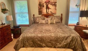 8 Merritt Dr, Bella Vista, AR 72714