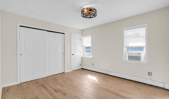 409 Capstan Ave, Beachwood, NJ 08722