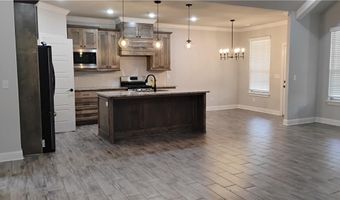 710 Harbison St, Bentonville, AR 72713