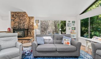 903 Redwood Dr, Aptos, CA 95003