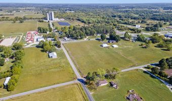 1402 E Church St, Aurora, MO 65605