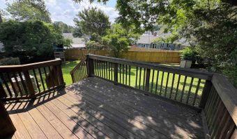 9702 SINGLETON Dr, Bethesda, MD 20817