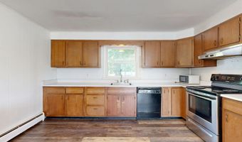 15 W Waterman Rd, Auburn, ME 04210