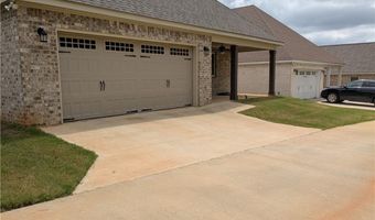 2041 ARMISTEAD Ln, Auburn, AL 36832