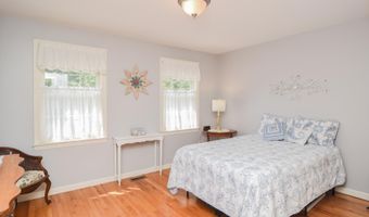 22 Sargent Rd, Brookline, NH 03033